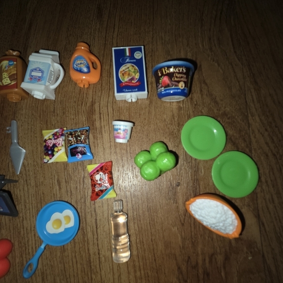 Miniature Food and Kitchen Accessories  Some From Barbie Supermarket - Picture 3 of 3